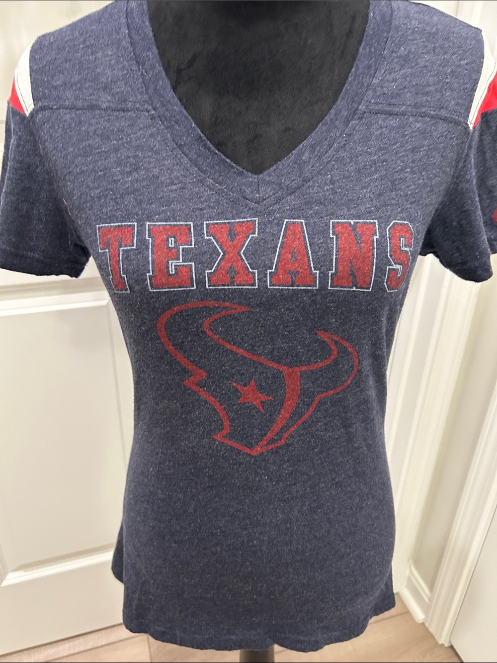 NFL Nike Texans Navy & Red V-Neck Women's T-Shirt Size Small